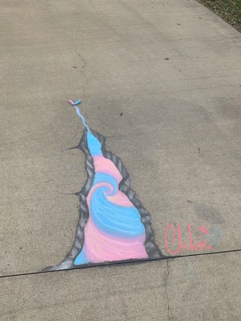 Things To Draw In Chalk, Chalk Coloring Ideas, Sidewalk Chart Art, Cute Chalk Doodles, Things To Chalk, Cute Chalk Art Ideas, Cool Chalk Art Ideas, Simple Chalk Art Ideas, Cute Side Walk Chalk Ideas