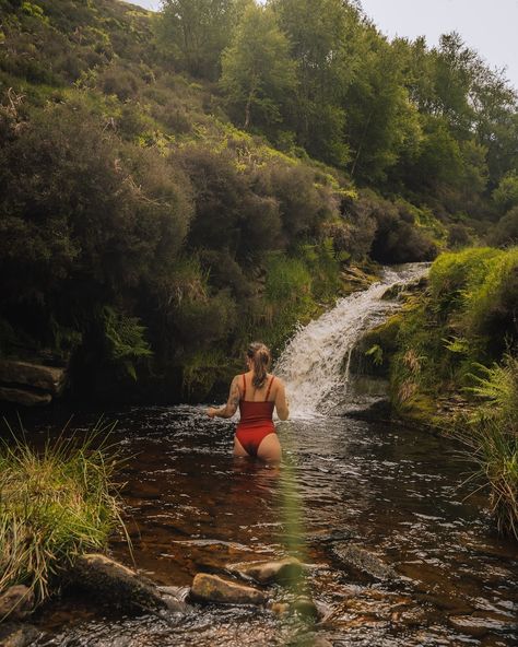 while out hiking in the peak district last weekend, we came across possibly the most magical wild swimming spot that looked like something from a fairy tale 🧚🤍 i haven’t done much wild swimming in the uk (because let’s be fair it’s freezing) but it’s definitely something i want to try and do more of this year 🫶🏼 the pictures look so calm because you can’t see that actually i’m screaming at how cold it is 😂 you can tell i only dipped in because only half my swimming costumes wet and i’ve got... Swimming Costumes, Wild Waters, Wild Swimming, Peak District, A Fairy Tale, Swimming Costume, The Peak, Weekend Trips, Do More