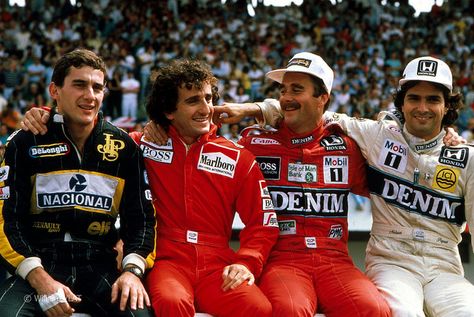 Ayrton Senna, Alain Prost, Nigel Mansell Nelson Piquet em 1986 . Uma foto 11 títulos mundiais, e a geração de ouro da F1. Com grandes duelos. Que por minha sorte posso ver pelo Youtube,rs. Aryton Senna, Jackie Stewart, Alain Prost, James Hunt, Renault Sport, Nigel Mansell, Mario Andretti, F1 Wallpaper Hd, Mick Schumacher