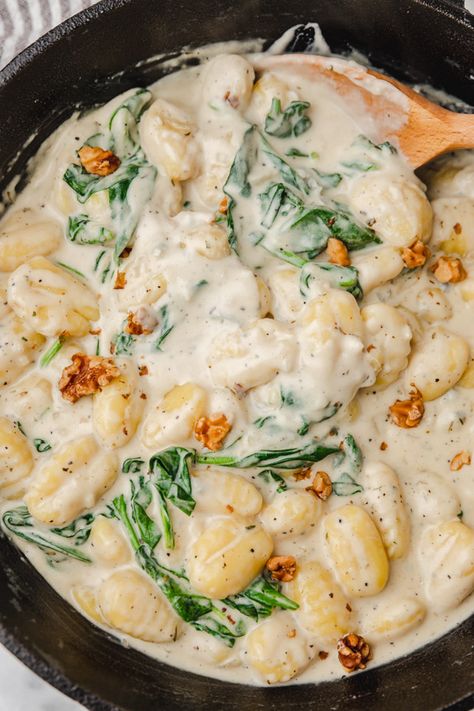 Trader Joe’s Gorgonzola Gnocchi, Gorgonzola Cream Sauce Gnocchi, Gnocchi With Gorgonzola Cream Sauce, Trader Joe’s Gorgonzola Gnocchi Recipes, Gorgonzola Gnocchi Recipes, Gorgonzola Gnocchi Recipes Trader Joes, Gorgonzola Pasta Recipes, Gnocchi Gorgonzola Sauce, Recipes Using Gorgonzola Cheese