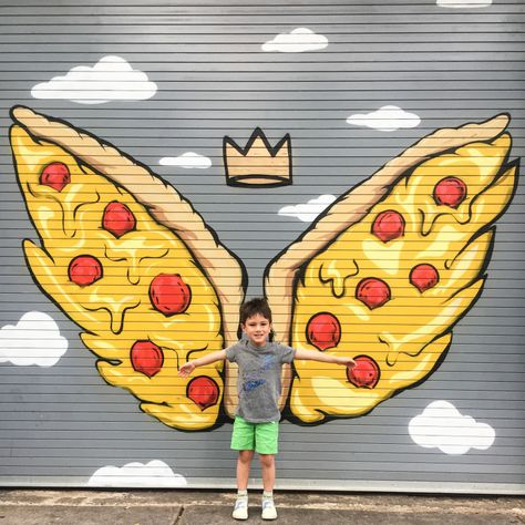 West Loop (Parlor Pizza 108 N. Green St.) - flying pizza mural, pizza wings Pizza Wings Mural, Pizza Wings, Pizza Mural, Pizzeria Design, Pizza Logo, Pizza Art, Selfie Wall, Pizza Design, Pizza Bar