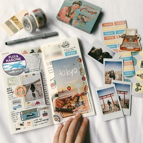 Four Bullet Journal Spreads for Travel Addicts – Dingbats* Notebooks – Medium Abbey Sy, Journal D'inspiration, Bullet Journal Spreads, Travel Journal Scrapbook, Album Journal, Diy Travel Journal, Travel Crafts, Hakone, Diary Ideas