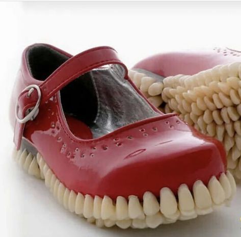 Strange Shoes, Weird Shoes, Funny Shoes, Human Teeth, Mode Shoes, Ugly Shoes, Apex Predator, Shoe Art, Sole Shoes