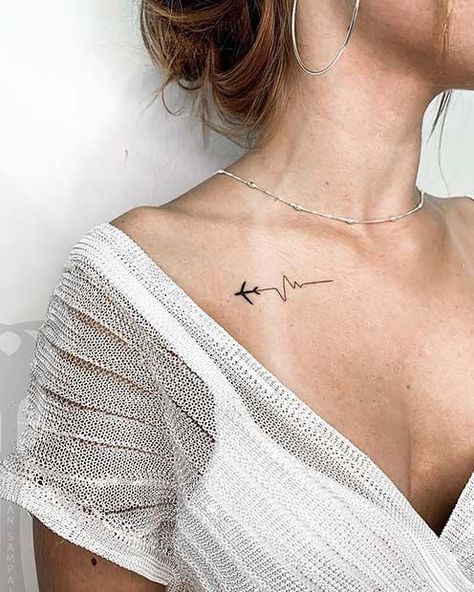 Collar bone tattoos for women are a popular choice for their delicate and feminine look. See 43 inspiring designs for your next ink collarbonetattoos . #Heartbeat_Tattoo_Designs_For_Women #Collar_Bone_Tattoo_Small #Heartbeat_Tattoo_Design #Clavicle_Tattoo Clavicle Tattoo, Collarbone Tattoo, Heartbeat Tattoo, Airplane Tattoos, Small Shoulder Tattoos, Bone Tattoos, Collar Bone Tattoo, Collar Bone, Grey Tattoo