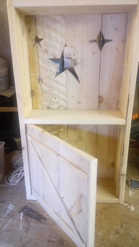 Rustic kitchen cupboard made from pallet wood with star detailing, @iwoodupnorth Toy Cupboard, Kitchen Cupboard, Pallet Wood, Diy Shelves, Kitchen Cupboards, Rustic Kitchen, Wood Pallets, Corner Bookcase, Toys For Boys