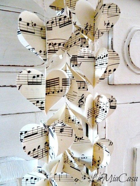 Music Themed Nursery, Music Party Decorations, Music Theme Birthday, Vintage Valentines Decorations, Music Themed Parties, Music Themed Wedding, Diy Vintage Decor, Music Crafts, Music Teacher Gifts