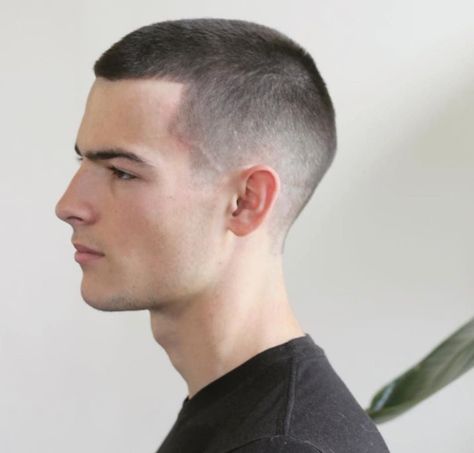 Buzz Cut Fade Mens, Boxer Haircut, Very Short Hairstyles For Men, Buzz Haircut Men Aesthetic, Mullet Buzzcut, Men With Buzzcut Aesthetic, Buzzcut Mullet, Grown Buzzcut, Buzzcut Fade