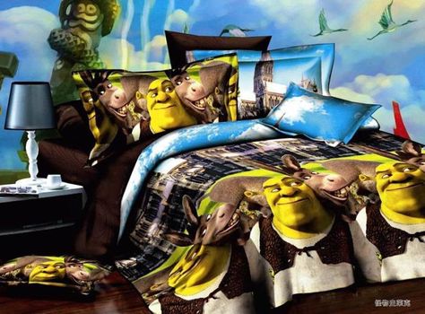 Funny Bed Sheets, Shrek Bedroom, Funny Beds, Shrek Wedding, Queen Cartoon, Weird Beds, Bed Humor, Creative Beds, Kids Comforter Sets