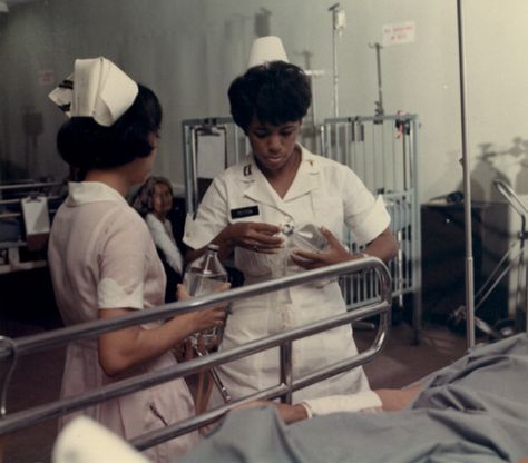 The Vietnam Center and Archive: Exhibits - Nurses of the Vietnam War Saline Bottle, Vietnam Nurses, Nurse Fashion, Radiology Humor, Women Veterans, Field Hospital, Nursing History, Army Nurse, Usa Military