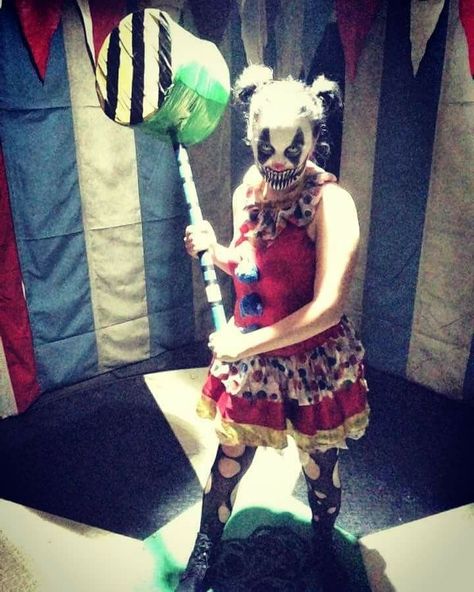 Mallet. Girl Clown. Evil Clown. Makeup. Costume. Spinning Floor. Clown Room. Haunted House. Haunted Clown House Ideas, Haunted House Clown Room Ideas, Haunted House Clown Costume, Closet Clown Costume, Evil Clown, Clown Haunted House, Clown Haunted House Room, Clown Halloween Costumes, Evil Clowns