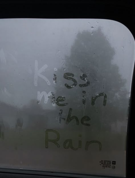 Rain Kiss, Kisses Quotes, Cozy Rainy Day, Reality Bites, Aesthetics Quote, Soul Ties, The Moon Is Beautiful, Rain Rain, I Love My Girlfriend