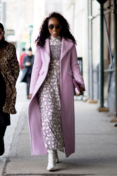 Lilac Coat Outfit, Purple Couture, Lilac Coat, Street Style 2018, Top Street Style, January Jones, Leandra Medine, New York Street Style, New York Fashion Week Street Style