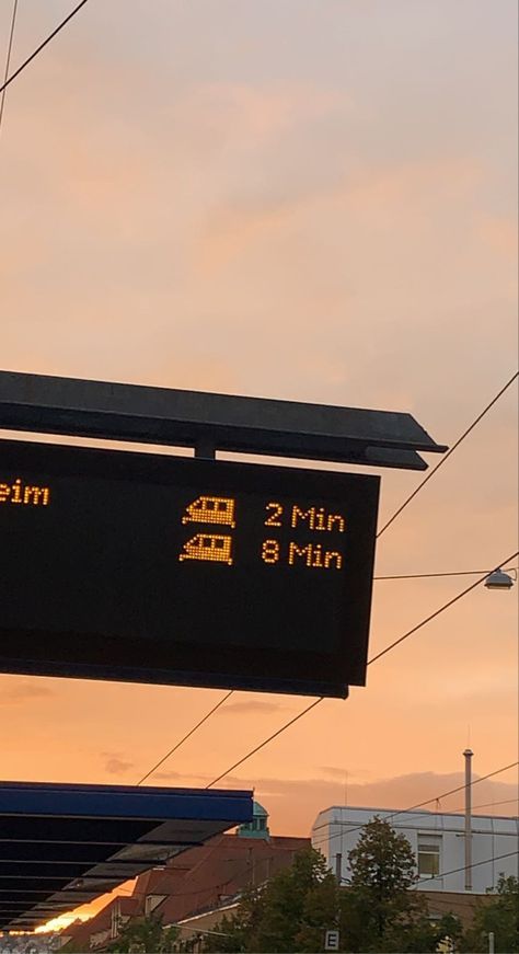 Train Commute Aesthetic, Commuting Aesthetic, Aesthetic Train Photos, Simple Lifestyle Aesthetic, Fall Semester Aesthetic, Commute Aesthetic, Romanticizing University, Travel Aesthetic Train, Summer Job Aesthetic