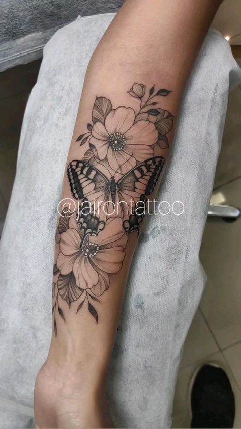 Floral e Borboleta #floraltattoo #tattoo #flowertattoo #borboletattoo #botanicatattoo #ornamentaltat in 2022 | Butterfly tattoo, Tattoos, Arm tattoo Anemone Tattoo, Matching Friendship Tattoos, Arm Tattoos For Women Forearm, Scottish Tattoos, Lower Arm Tattoos, Shoulder Blade Tattoo, Lady Bug Tattoo, Tattoos Arm, Theme Tattoo