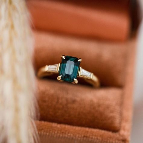 Emerald Engagement Ring Marquise, Emerald Cut Green Sapphire Ring, Emerald And Gold Ring, Emerald Cut Emerald Engagement Ring, Engagement Rings Green Stone, Engagement Rings Emerald Green, Engagement Rings With Sapphire, Sapphire Emerald Cut Engagement Ring, Square Emerald Ring