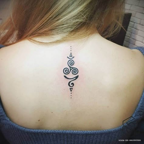 Celtic Unalome Tattoo, Celtic Symbol, Celtic Tatoos Woman, Tattoo Ideas Celtic, Celtic Symbols Tattoo, Spiral Tattoos For Women, Tattoo Celtic, Celtic Designs Tattoo, Tattoos That Symbolize Healing