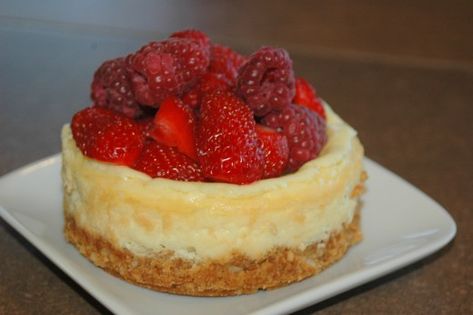 Learn how to make mini cheesecakes of several different varieties in a step by step method. These are easy to make and so delicious. Small Individual Cheesecakes, 4 In Cheesecake Recipe, Mini Springform Pan Recipes, Individual Cheesecake, Springform Pan Recipes, Small Cheesecakes, Individual Cheesecakes, Mini Cooking, Small Batch Baking