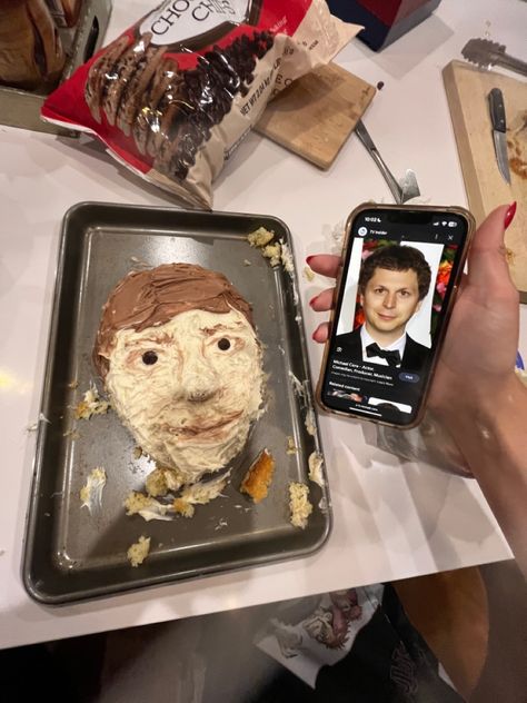 Micheal Cera Birthday Cake, Michael Cera Wallpaper, Michael Cera Cake, Michael Cera Funny, Cursed Michael Cera, Awkward Michael Cera, Michael Cera Cursed, Micheal Cera Awkward, Micheal Cera Silly