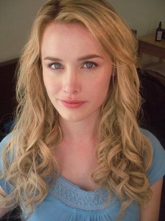 Dominique McElligott - Astronaut Wives Club, The Astronaut Wives Club, The Astronaut's Wife, Dominique Mcelligott, Fair Glowing Skin, Makeup Photos, Irish Beauty, Irish Women, Hell On Wheels