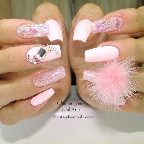 Pom Pom Nails, Pom Nails, Bougie Nails, Accepting New Clients, Diva Nails, Glow Nails, Nail Colours, Painted Nail Art, New Clients