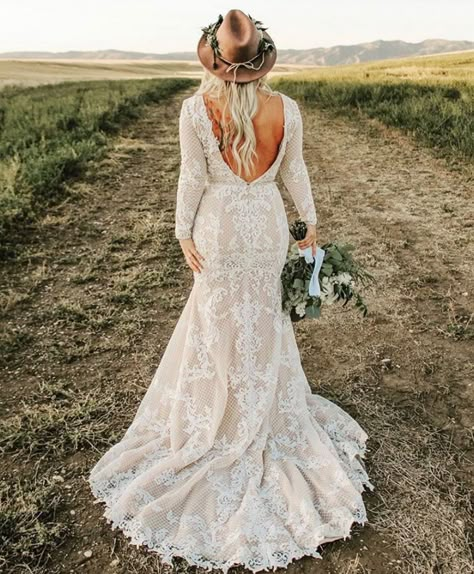 Champagne Lace Wedding Dress Long Sleeve, Western Style Dresses Wedding, Western Style Wedding Dresses Plus Size, Rustic Country Wedding Dresses Lace Gowns Long Sleeve, Boho Western Wedding Dress With Sleeves, Boho Western Wedding Dress Plus Size, Lace Western Wedding Dress, Western Plus Size Wedding Dresses, Long Sleeve Lace Wedding Dress Boho