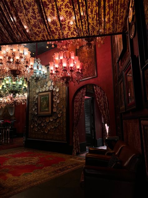 Sabyasachi Store, Bombay Aesthetic, Old Bombay, Indian Bedroom Decor, Indian Bedroom, Clothing Store Interior, Wedding Moodboard, Aesthetic Wedding, Far Future