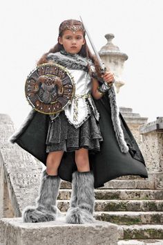 Warrior Costume For Girls - alt1 Archer Costume, Viking Halloween Costume, Vikings Halloween, Costume Viking, Warrior Costume, Viking Costume, Chasing Fireflies, Fest Outfits, Girls Dress Up