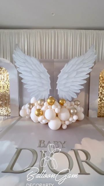 Angel Theme Decorations, Angel Decorations Party, Angel Theme Baby Shower Ideas, Angel Baby Shower Theme, Unique Backdrop Ideas, Angel Baby Birthday, Feather Backdrop, Unique Baby Shower Decorations, Cloud Baby Shower Theme