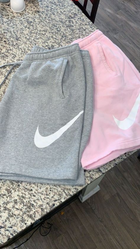 Celana Boxer, Looks Adidas, Cute Sweatpants, Cute Nike Outfits, Cute Lazy Outfits, Lazy Outfits, Cute Comfy Outfits, Cute Swag Outfits, Cute Everyday Outfits