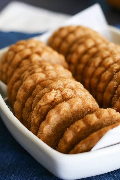 Homemade Biscoff, Biscoff Cookie Recipe, Oatmeal Applesauce Cookies, Biscoff Recipes, Recipe Cookies, Brown Sugar Recipes, Classic Peanut Butter Cookies, Butter Cinnamon, Biscoff Cookie Butter