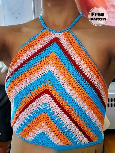 My friends who love symmetrical shapes, welcome to our free crochet halter top pattern article. You will be able to make the crochet halter top pattern by watching the YouTube video step by step. Those who are new to crochet prefer symmetrical motifs. It is quite easy to make. It is preferred as rectangular or triangular. We will complete the halter top crochet pattern by making triangles.

It is important that you know the starting point. As you can see in the picture, we will start by making the smallest triangle on the front of the rainbow crochet halter top. Peekaboo Crochet Top Pattern Free, Crochet Top Triangle, Halter Top Crochet Pattern Free, Crochet Top For Kids, Triangle Crochet Top, Easy Crochet Halter Top, Crochet Halter Tops Free, Crochet Halter Top Pattern Free, Crochet Triangle Top