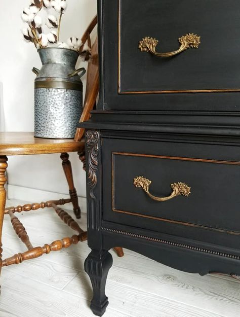 Black Pepper Antique Dresser | General Finishes Design Center Black And Gold Antique Furniture, Black Antique Nightstand, Antique Nightstand Ideas, Black Dresser Ideas, Victorian Dresser Makeover, Black Vintage Dresser, Painted Antique Dresser, Retro Cabinets, Black Chalk Paint Furniture