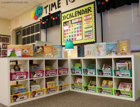 Learning in Wonderland // A teaching blog featuring time saving resources, beautiful & functional classroom décor, and teaching inspiration! Ikea Classroom, Wonderland Classroom, Trendy Classroom, Classroom Shelves, Kindergarten Library, Classroom Arrangement, Classroom Organization Elementary, Classroom Style, Reading Corners