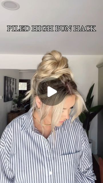 Loose Easy Updo, Think Hair Updos, Updo For Interview, Diy High Bun Updo, Easy Up Does For Long Hair, Medium Hair Up Do, Up Does For Long Hair, Work Updos For Long Hair, Easy Messy Buns For Long Hair