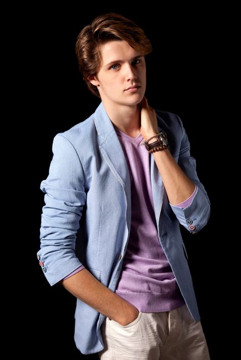 EUGENE ! Eugene Simon, House Of Anubis, Character Bank, Michael Simon, Atticus, Male Poses, Favorite Actors, Archive Of Our Own, British Actors