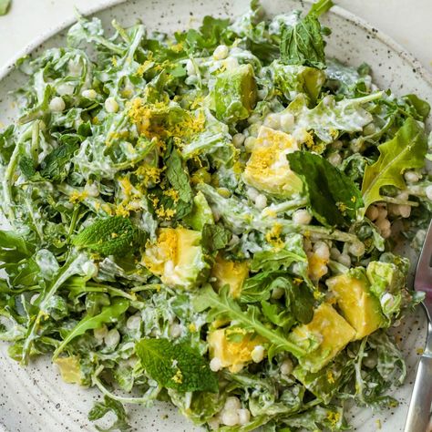 Pearl Couscous Arugula Salad Recipe Crudo Recipe, Salmon Crudo, Escargot Recipe, Vegan Fettuccine, Vegan Fettuccine Alfredo, Pearl Couscous Salad, Soy Dressing, Couscous Salad Recipes, Arugula Salad Recipes