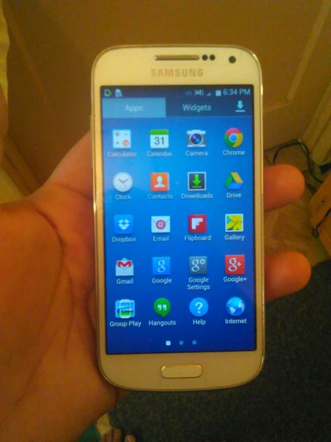 Selling Samsung S4 Mini For $80 Email Me At jessicapicon545@gmail.com If Wanting To Buy Thanks Mobile Coupon, Samsung 8, Samsung Galaxy S4 Mini, App Marketing, Image Swag, Samsung Galaxy S4, Female Friends, Galaxy S4, Shopping App