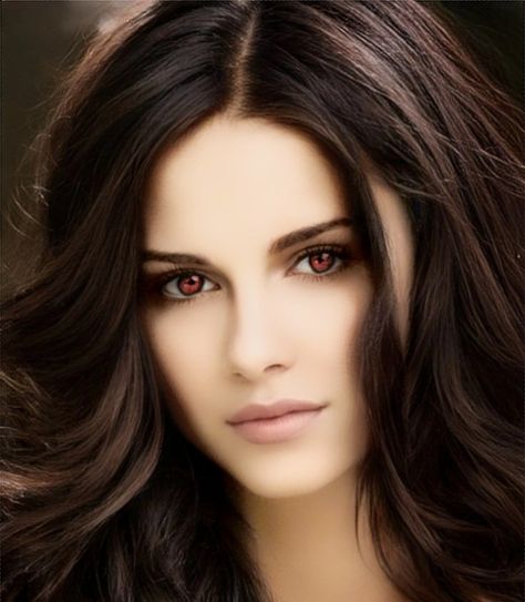 Twilight OC 2 Vampire (Newborn/Human Diet) (No Makeup) Twilight Oc, Vampire Oc, Vampire Twilight, No Makeup, Story Characters, The Twilight Saga, Twilight Saga, Beautiful Fantasy Art, Character Inspiration