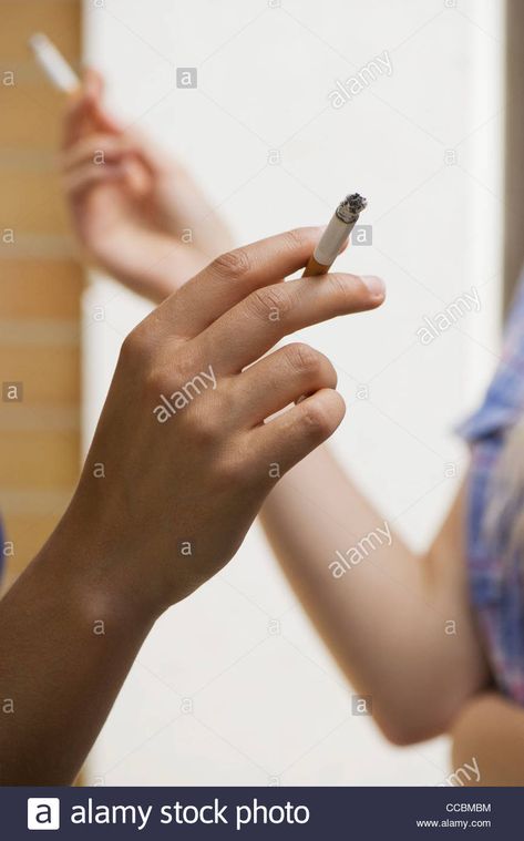 Someone Holding A Ciggerate, Hand With Ciggaretes, Hand Holding Ciggerate Reference, Holding A Ciggerate Reference, Holding Ciggerate, Holding Ciggerate Reference, Painting Nose, Sly Cooper, Illustration Reference