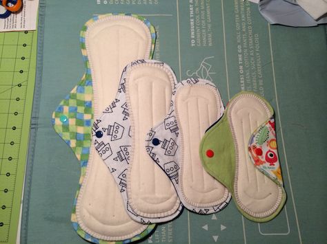 Cloth Menstrual Pads Diy, Diy Cloth Pads, Reusable Menstrual Products, Feminine Pads, Cloth Sanitary Pads, Cloth Menstrual Pad, Period Pads, Cute Sewing Projects, Menstrual Pads