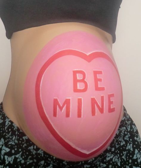 Valentine Love Heart.. By Cassandra Stephens at PREGNANCY ART 2013 Valentines Maternity Photoshoot, Belly Painting Pregnant, Cute Pregnancy Photos, Baby Surprise Announcement, Bump Painting, Pregnant Belly Painting, Belly Paint, Belly Art, Cute Pregnancy Pictures