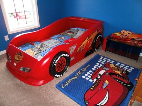 Lightning Mcqueen Room, Lightening Mcqueen Bedroom, Simsek Mcqueen, Lightning Mcqueen Bed, Lightning Mcqueen Bedroom, Couple Cars, Cars The Movie, Tikes Toys, Convertible Toddler Bed