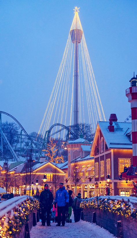 Gothenburg, Sweden. Sweden At Christmas, Gothenburg Christmas, Sweden Places To Visit, Sweden Christmas, Christmas City, Travel Aesthetics, Pretty Houses, Gothenburg Sweden, Sweden Travel