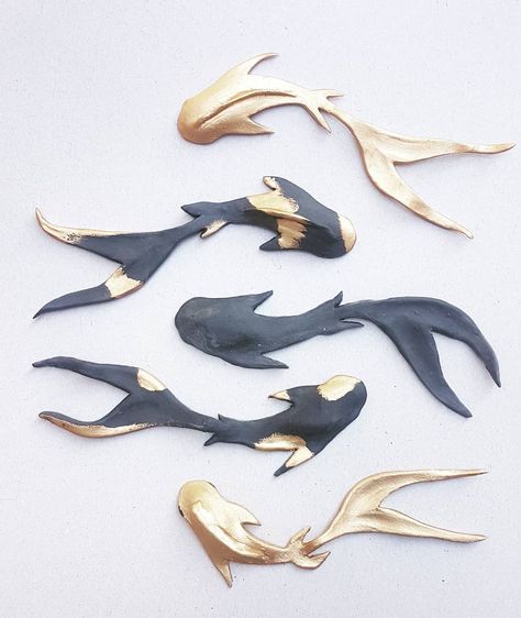 Working on my goldfish. This time I have added patches of gold to an unglazed black porcelain fish like the patches koi have. I love the… Ceramic Goldfish, Goldfish Art, Asian Restaurant, Resin Work, Black Porcelain, Asian Restaurants, Sculpture Clay, Goldfish, Working On Myself