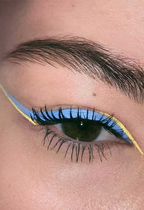 Yellow Eye Makeup, Graphic Makeup, Graphic Eyeliner, Best Eyeliner, Eye Makeup Designs, Colorful Eye Makeup, Colored Eyeliner, Makeup Eye Looks, Creative Eye Makeup