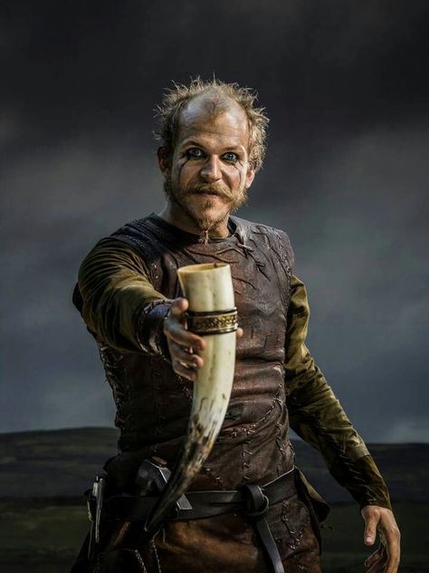 Make your own mead like a viking savage - Album on Imgur Floki Vikings, Viking Pictures, Real Vikings, Gustaf Skarsgard, Ragnar Lothbrok Vikings, Viking Horn, Viking Series, Vikings Tv Show, Viking Reenactment