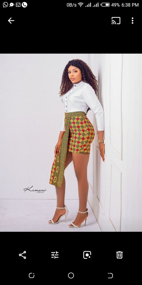 Ankara Skirt Ideas, Ankara Mini Skirt Styles, Ankara Pencil Skirt, Elegant Skirts, Ankara Skirts, Short Skirts Outfits, Short Pencil Skirt, Skirt Ideas, Mini Skirt Style