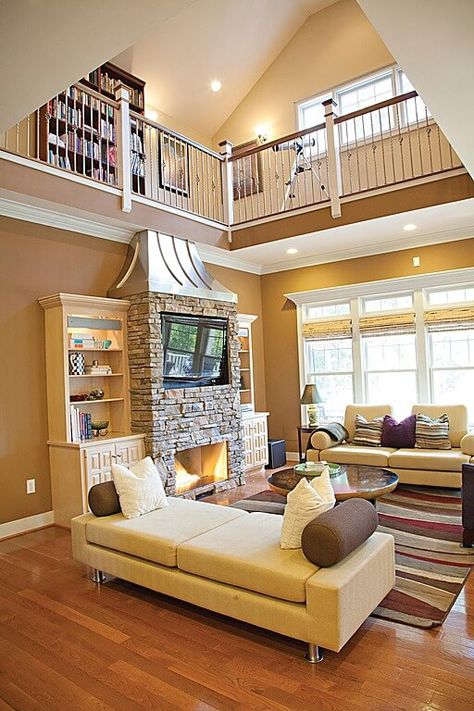 Small upper level library overlooking the living room Living Room With Loft, Loft Area Ideas, Room With Loft, House Plans With Loft, Tiny House Communities, Classic House Plans, Great Room Layout, Reading Loft, Living Room Addition