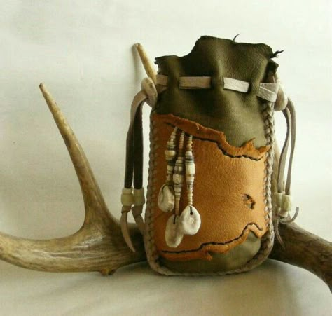 Deer In The Woods, Leather Medicine Bag, Medicine Bags, Medicine Pouch, Medicine Bag, Potli Bags, Leather Art, Boho Bags, Deer Skin