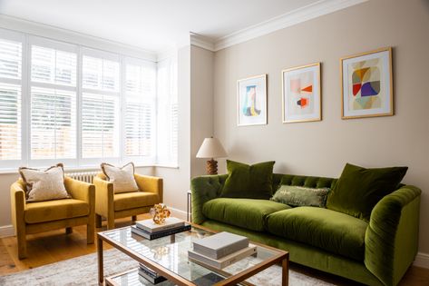 Green Sofa Living Room, Sofa Yellow, London Living Room, Yellow Armchair, Room London, Yellow Chair, Pink Living Room, Transitional Living, Green Sofa